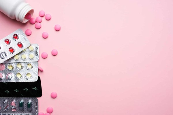 Pourquoi adopter un comportement vigilant envers les médicaments ?