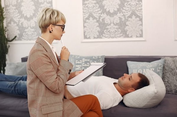 Quelles sont les spécificités du cabinet d'hypnose à Aix-en-Provence ?